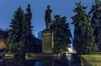 Памятник Чокану Валиханову, 05.04.14г