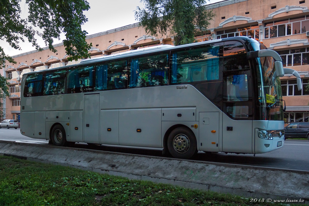 Туристический автобус Yutong ZK6122H9, kz653AA05, 14,08.13г. #3