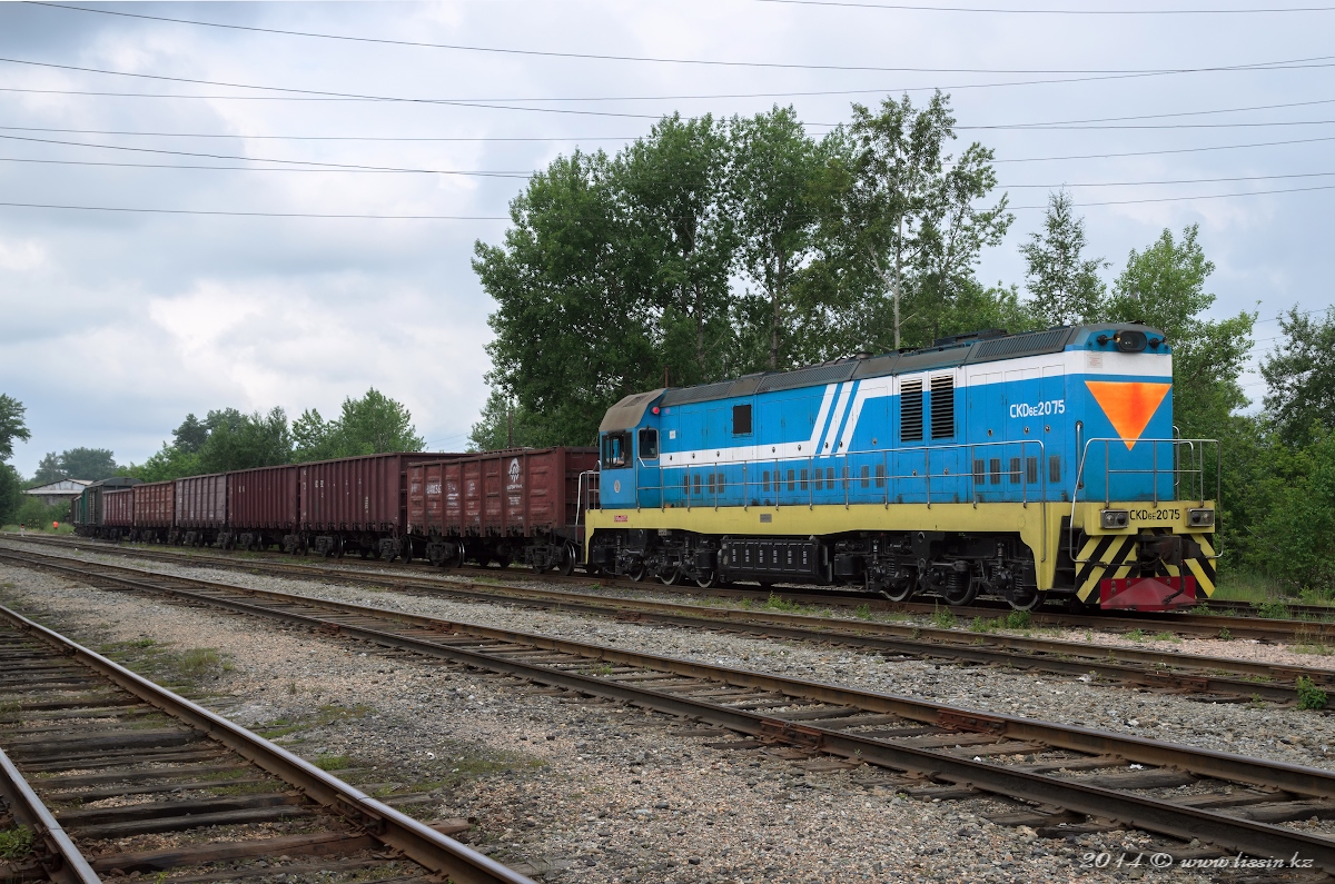 CKD6E-2075 на станции Лениногорск (г. Риддер), 30.06.14г.