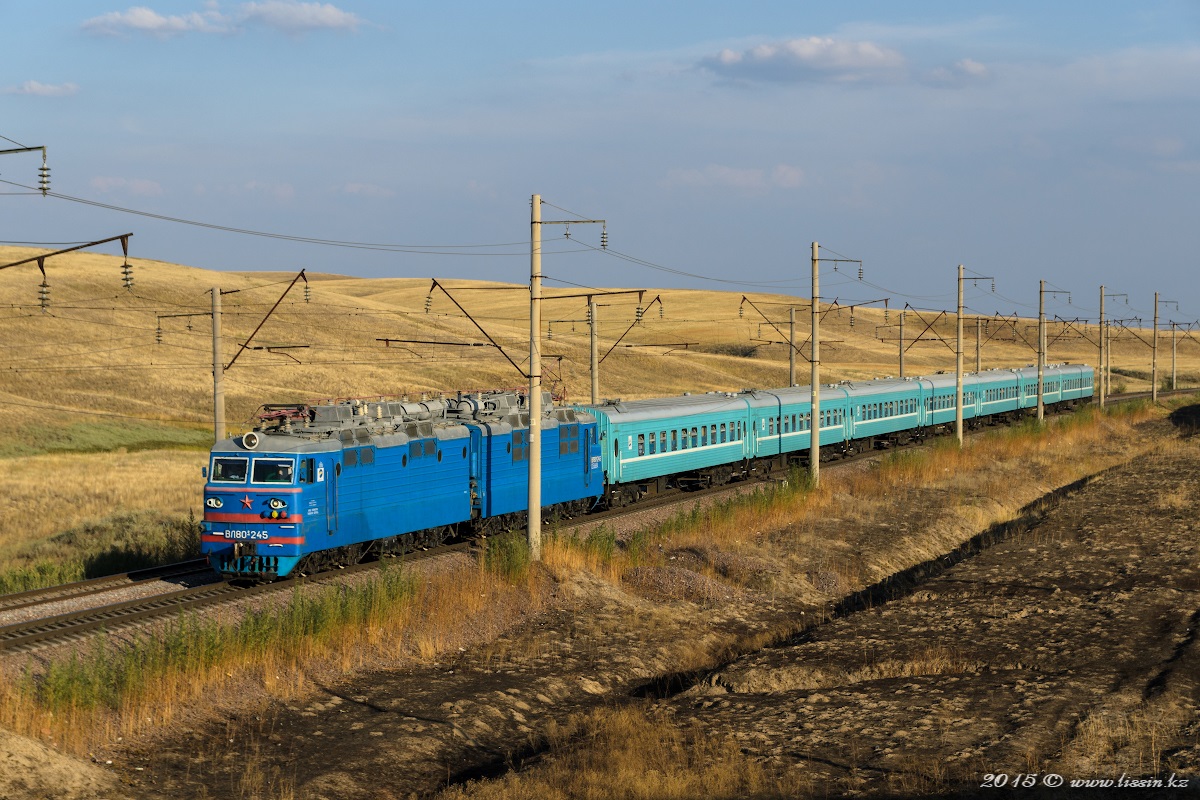 ВЛ80С-245 с поездом №73 Алма-Ата-2 - Арысь-1 на перегоне Куркудук - Жингильды, Алматинская область, 23.08.15г.