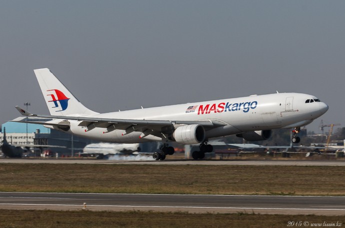 9M-MUC Airbus A330, 25.10.15