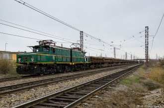 Промышленный электровоз EL21-223, 01.05.16г