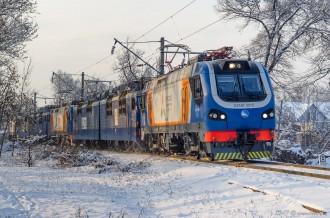 KZ4AT-0015, KZ4AT-0008, KZ4AT-0004 в сплотке с ВЛ80С, 14.01.17г