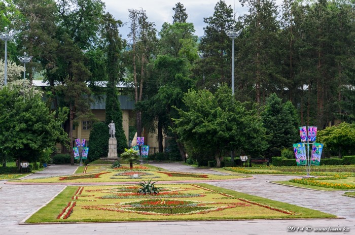 Милютинский парк в алупке фото