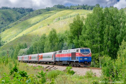 ТЭ33А-0248 с поездом №407Н Веселоярск — Риддер на перегоне Черемшанка — Тишинская, ВКО, 08.08.2025г.